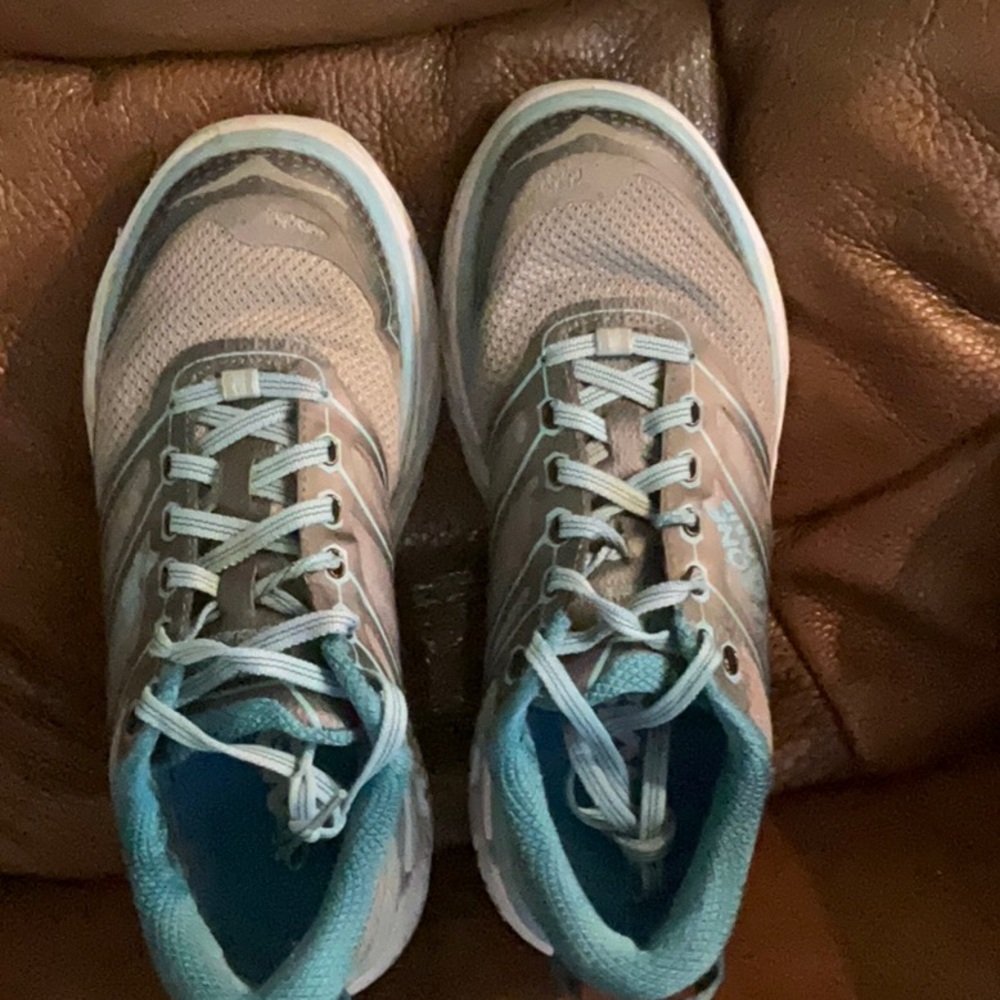 Hoka Conquest 3 size 6 M gray and blue